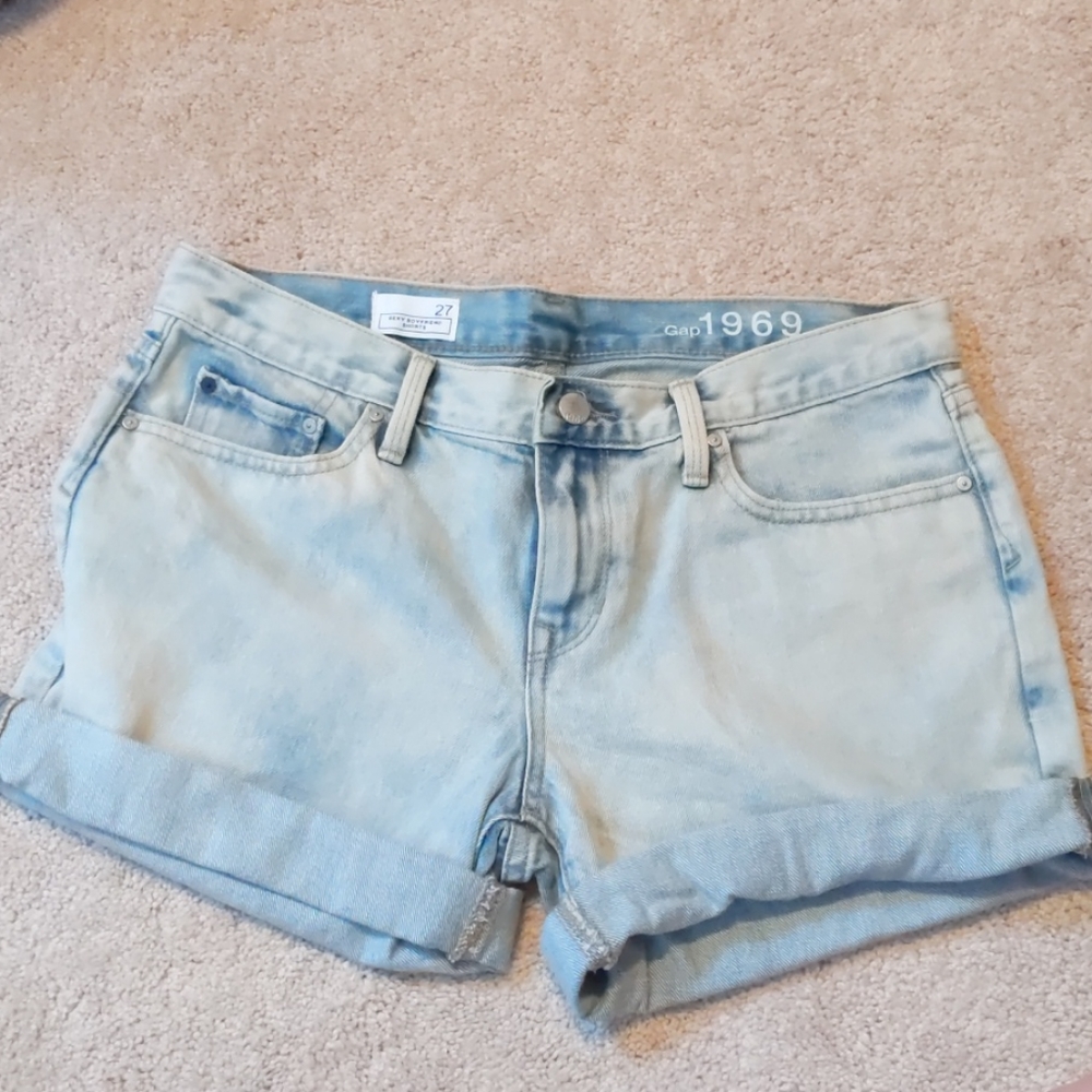 Gap Boyfriend Shorts Size 27